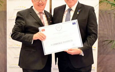 Eusebio Pacha, presidente y fundador de Cambridge Institute, galardonado con la Medalla de Oro Europea al Mérito en el Trabajo